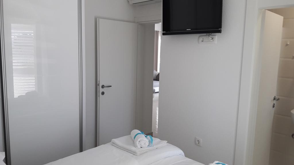 Villa-Apartments Karmel Kaštela Εξωτερικό φωτογραφία