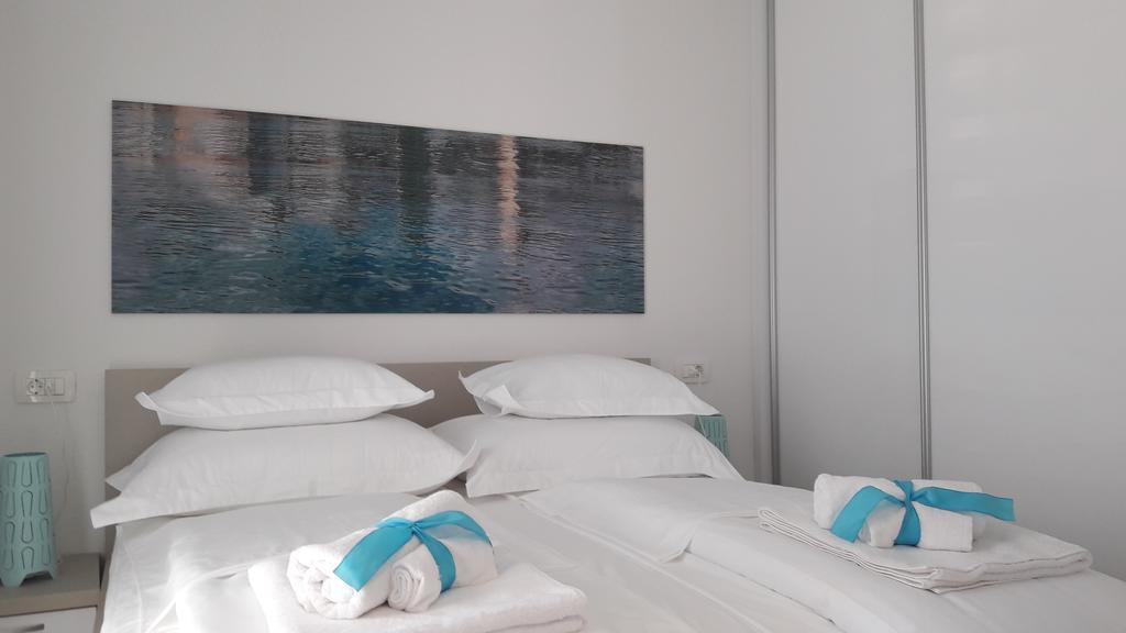 Villa-Apartments Karmel Kaštela Εξωτερικό φωτογραφία
