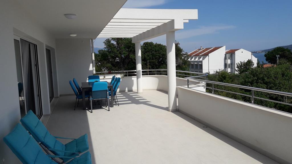 Villa-Apartments Karmel Kaštela Εξωτερικό φωτογραφία