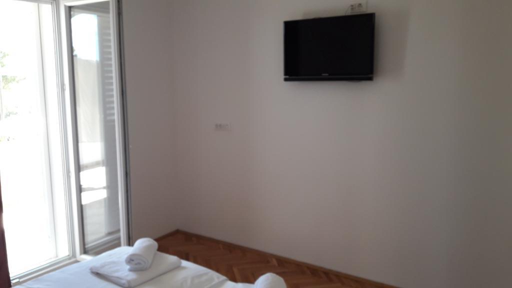 Villa-Apartments Karmel Kaštela Εξωτερικό φωτογραφία