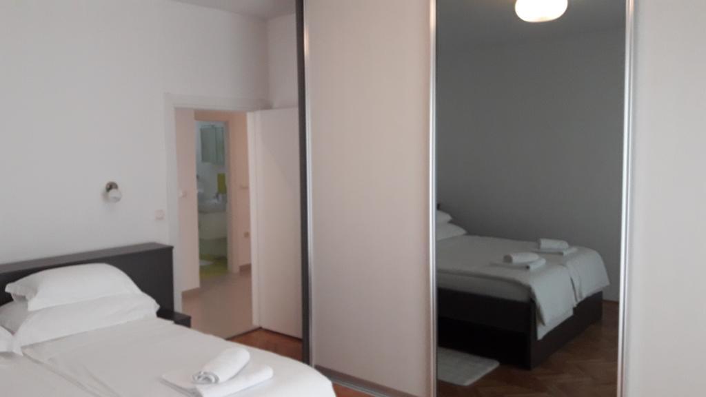 Villa-Apartments Karmel Kaštela Εξωτερικό φωτογραφία